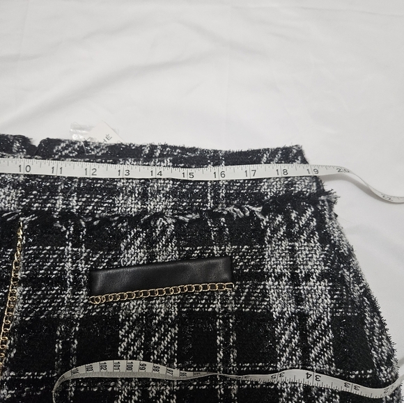 NWT! Cache Black And White Mini Skirt With Gold Accents! - Picture 7 of 8